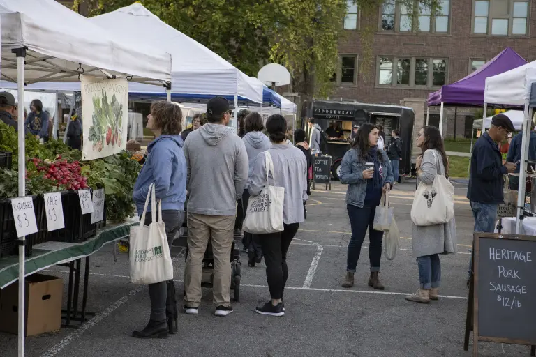 The Saturday Market Comes Back